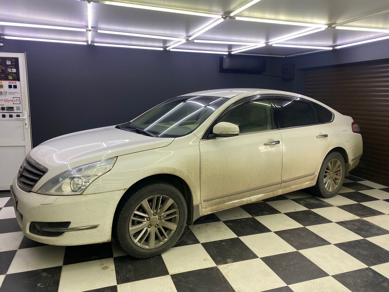 Замена штатной магнитолы на головное устройство Android от компании Teyes CC3 2K 4/32Gb в Nissan Teana J32