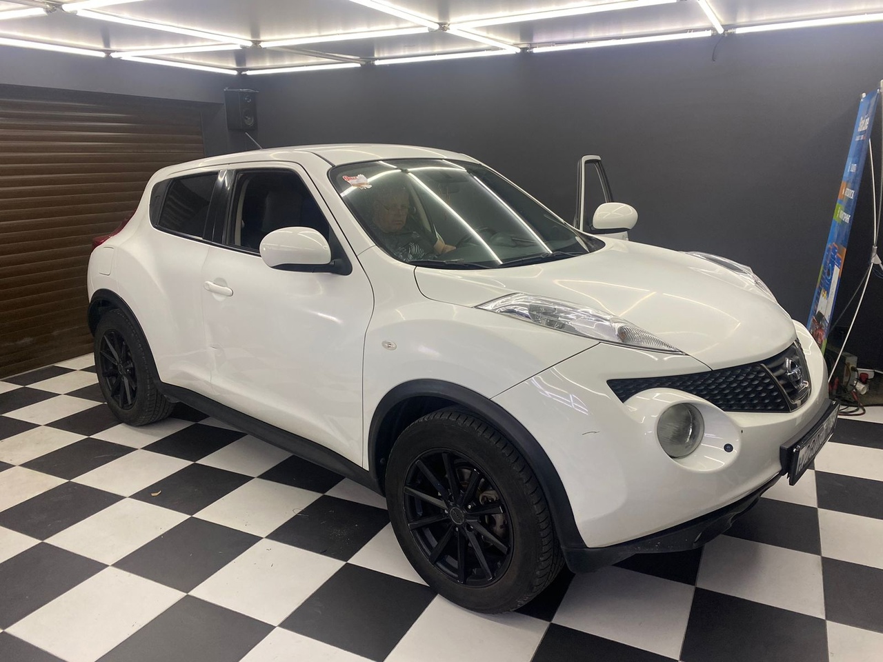 Замена штатной магнитолы на головное устройство Android от компании S8 Plus 2/32Gb в Nissan Juke