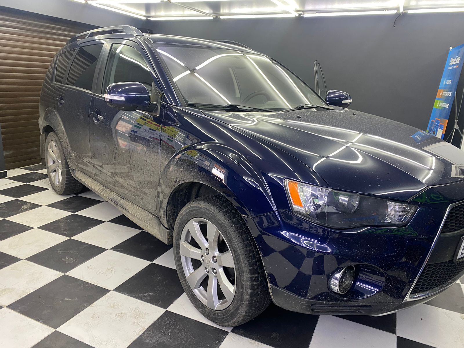 Замена штатной магнитолы на головное устройство Android от компании Teyes CC3 4/32Gb в Mitsubishi Outlander