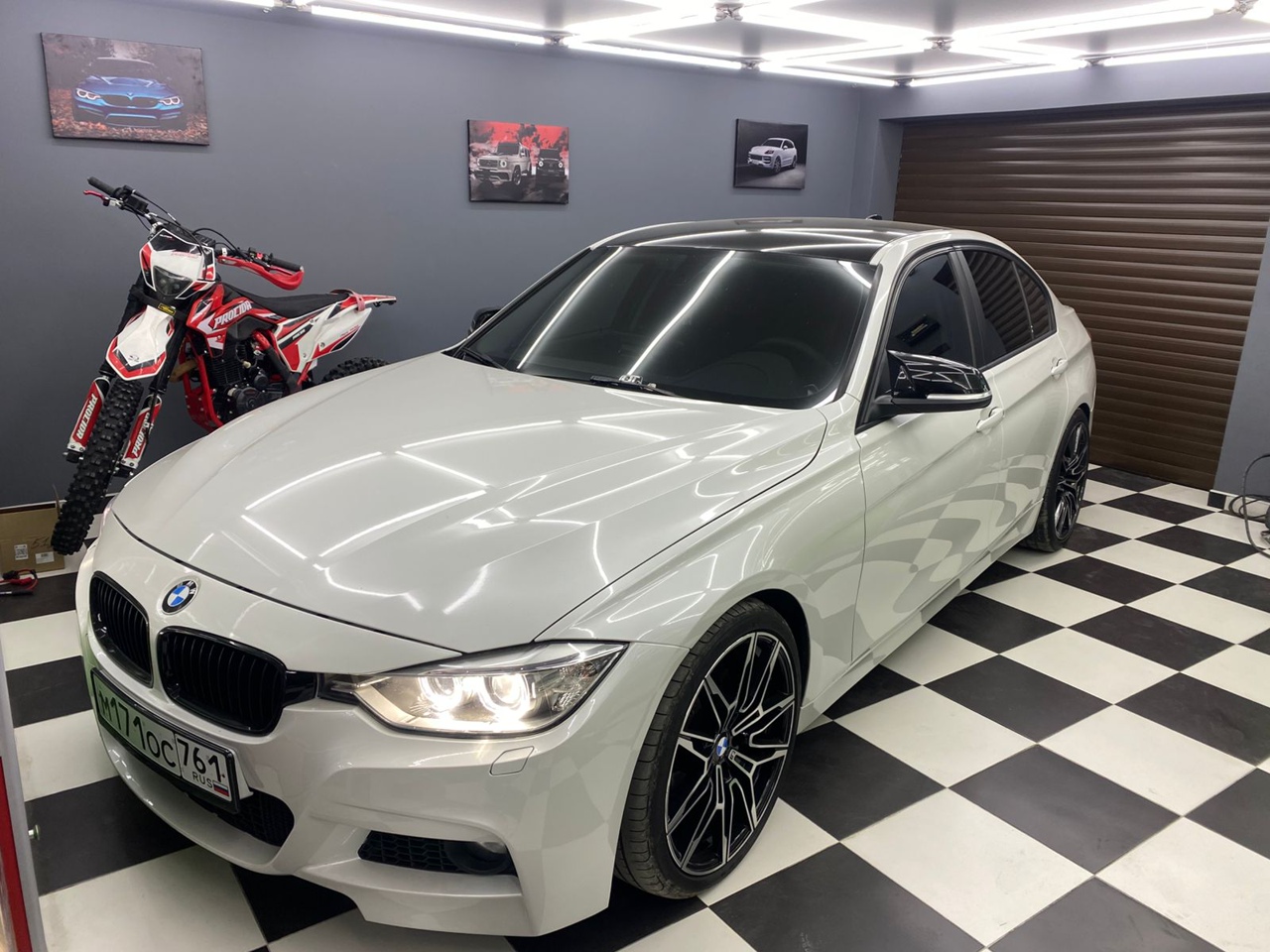 Установка головного устройства Teyes LUX ONE и аудио системы в автомобиль BMW F30
