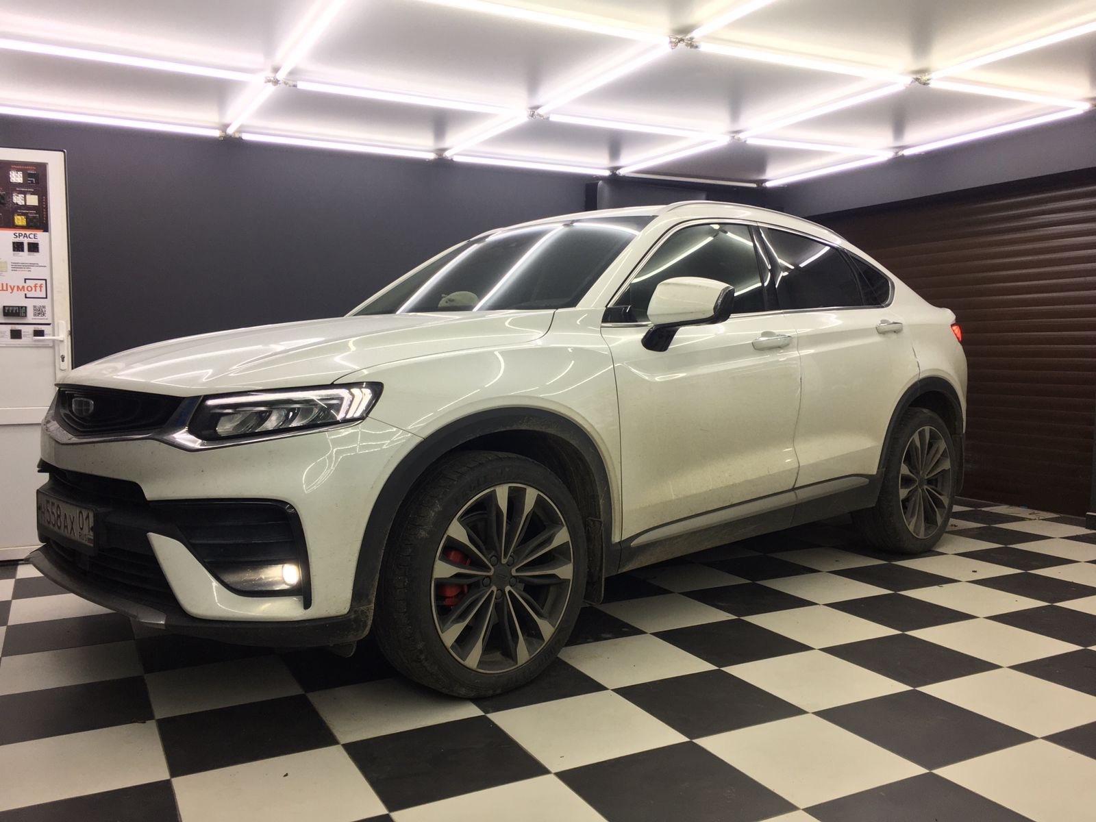 Установка аудио системы в автомобиль Geely Tugella